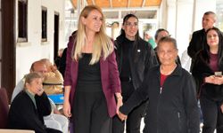 Nilden Erhürman’dan Lapta Huzurevi’ne Yeni Yıl Ziyareti