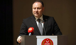 Öztürkler: “Fikirlerinizi özgürce dile getirin”