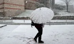 İstanbul’da Kar Yağışı Etkisini Sürdürüyor