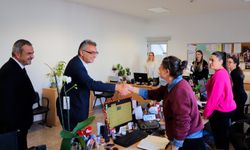 Cumhurbaşkanı Erhürman, Gazimağusa Belediye Başkanı Uluçay'ı ziyaret etti