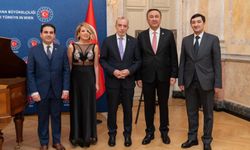 Cumhurbaşkanlığı Özel Sanat Danışmanı Rüya Taner, Viyana Türk Haftası’nın kapanışında resital verdi