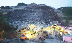 Filipinler'de atık tesisinde meydana gelen heyelanda ölenlerin sayısı 35'e yükseldi