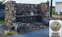 Dipkarpaz’a taş otobüs durakları inşa edildi