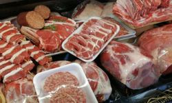 Gazimağusa’da kasap dükkanına operasyon: Çalıntı et mührü ele geçirildi