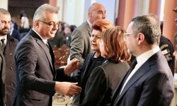 Erhürman Eski Rum Yönetimi lideri Yorgos Vasiliu için düzenlenen cenaze törenine katıldı