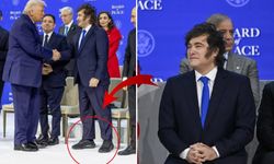 Davos Zirvesi'ne devlet başkanının giydiği ayakkabı damga vurdu