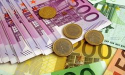 Sterlin 59,50 TL, euro 51,65 TL, dolar 43,50 TL’den işlem görüyor