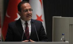 CTP, Öztürkler’i meclis başkanlığından çekilmeye çağırdı: Cumhurbaşkanını da temsil ediyorsunuz!