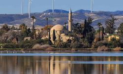 Hala Sultan Tekkesi yakınlarında Geç Tunç Çağı’na ait iki mezar bulundu