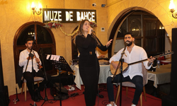 Sude Eroğlu ile Lefkoşa Gecelerinde Türkü Rüzgarı Esti