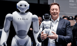 Elon Musk ilk kez Davos'ta konuştu: 'Robotların sayısı insanları geçecek'