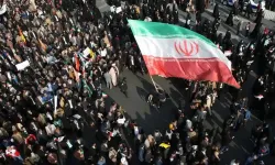 Beş ülkeden İran’daki vatandaşlarına 'ülkeyi terk etme' çağrısı