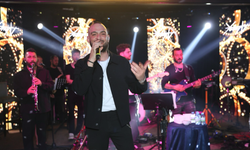 Yahya Erenköy’den Arkın Colony’de Müzik Şöleni