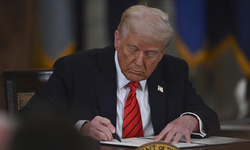 Trump, Venezuela petrolünün satış gelirini koruma amaçlı başkanlık kararnamesini imzaladı