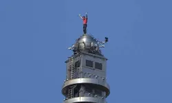 Alex Honnold, Taipei 101’e İpsiz Tırmandı