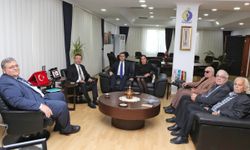 Dışişleri Bakanı Ertuğruloğlu Vakıflar heyetini kabul etti