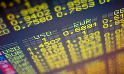 Döviz kurları… Dolar 43,95, Euro 51,95, İngiliz Sterlini 59,50 TL