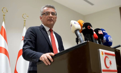 Rum basını: Erhürman uluslararası toplumu kazandı, Hristodulidis Rum tarafını desteksiz bırakıyor