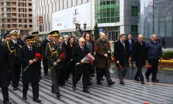 Bakü’de 34 yıl önce Hocalı'da katledilen Azerbaycanlılar törenle anıldı