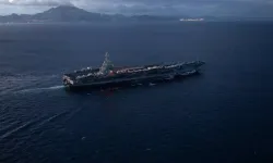 ABD'nin dev uçak gemisi Yunanistan'ın Girit Adası açıklarına ulaştı