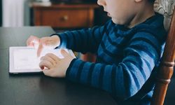 Türkiye'de 15 yaşından küçük çocuklar sosyal paylaşım sitelerine giremeyecek