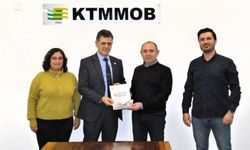 Kamu Hizmeti Komisyonu, 2025 Faaliyet Raporu'nu Mühendis ve Mimar Odaları Birliği’ne sundu