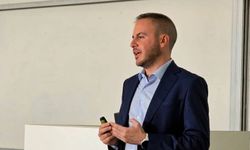 Doç Dr. Tuğberk Kaya: Dijitalleşmeyle vatandaşlar karar alma süreçlerine doğrudan katılabilir