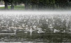 Yağmurlu hava devam edecek: Yarın fırtınamsı rüzgar da bekleniyor