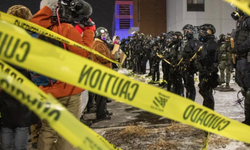 ABD'nin Portland kentinde ICE karşıtı protestolara göz yaşartıcı gazla müdahale edildi