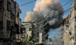 İsrail'in ateşkese rağmen Gazze'ye düzenlediği saldırılarda 3 Filistinli hayatını kaybetti