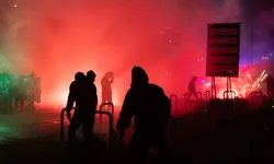 Milano Olimpiyatları protestosunda ortalık karıştı