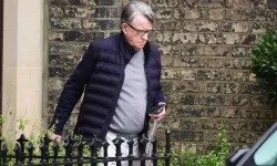 Eski ABD Büyükelçisi Mandelson'a Epstein gözaltısı