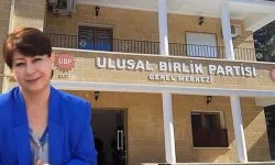Ayşe Demir UBP Gazimağusa Kadın Kolları Başkanlığı görevinden istifa etti