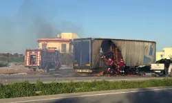 Lefkoşa–Gazimağusa Yolunda Portakal Yüklü TIR Yandı
