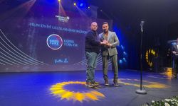 KıbrısTürk FM’e Uluslararası Başarı Ödülü, Takdimi Sinan Akçıl’dan geldi