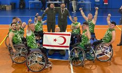 Vakıflar tekerlekli sandalye basketbol takımı zorlu deplasmandan galibiyetle döndü