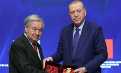Recep Tayyip Erdoğan, BM Genel Sekreteri Guterres’e Atatürk Uluslararası Barış Ödülü’nü takdim etti