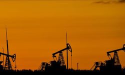 Rusya: “Rus enerji kaynaklarına kısıtlamaların daha da hafifletilmesi kaçınılmaz”