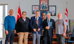 Gazimağusa Belediyesi’nden temizlik filosuna iki yeni vakumlu yol süpürme aracı