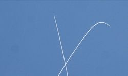 İran, bölgedeki petrol tesislerini vuracağını bildirdi