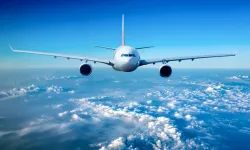 Ortadoğu'daki çatışmaların tırmanmasıyla havayolları daha fazla uçuşu iptal ediyor