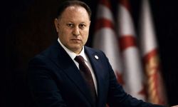 "Rum lider hayalperest bir tutum sergiliyor, bu yaklaşımın Türk tarafında karşılığı yok"