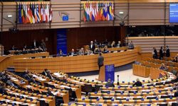 AP, yolsuzlukla mücadeleye ilişkin karar tasarısını kabul etti