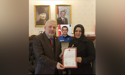 Şehit eşi Dilek Külünk evini Kur'an Kursu olarak kullanılmak üzere Diyanet Vakfına bağışladı