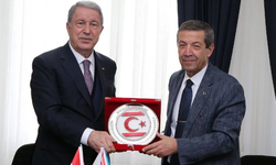 Tahsin Ertuğruloğlu, TBMM Milli Savunma Komisyonu Başkanı Hulusi Akar'ı kabul etti: Kıbrıs milli davamızdır