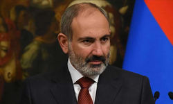 Ermenistan Başbakanı Nikol Paşinyan’a kilisede saldırı girişimi