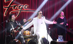 Çelik, Fogo Live’da Sahne Aldı: Nostalji ve Coşku Aynı Gecede Buluştu