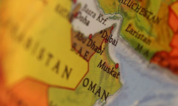 Uçuşu İptal Edilen KKTC Vatandaşı Dubai’de Yardım Bekliyor