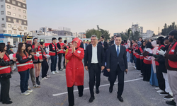 Cumhurbaşkanı Erhürman, “Kızılay İftar Sofrası”nı ziyaret etti