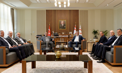 Cumhurbaşkanı Erhürman Kıbrıs Türk Belediye Başkanları Derneği heyetini kabul etti